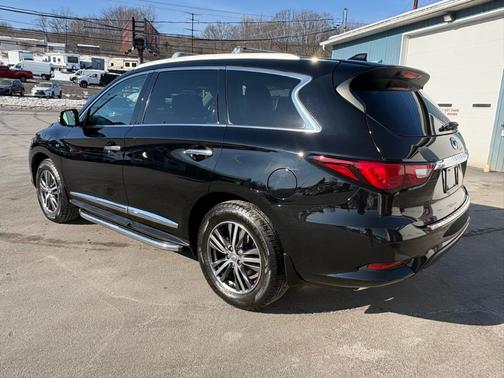 2018 INFINITI QX60 Base