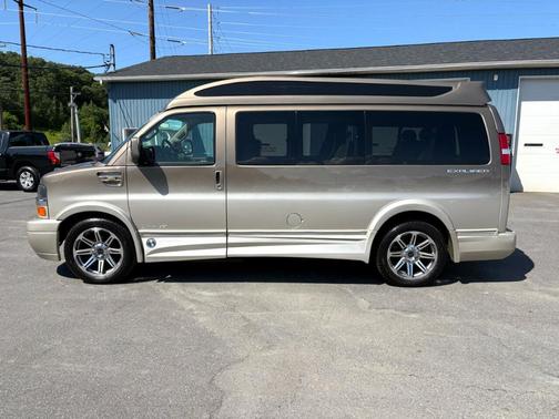 2017 Chevrolet Express 2500 Work Van