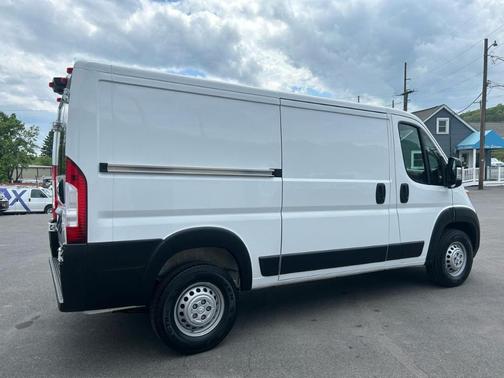 White 2025 RAM ProMaster 2500 Base