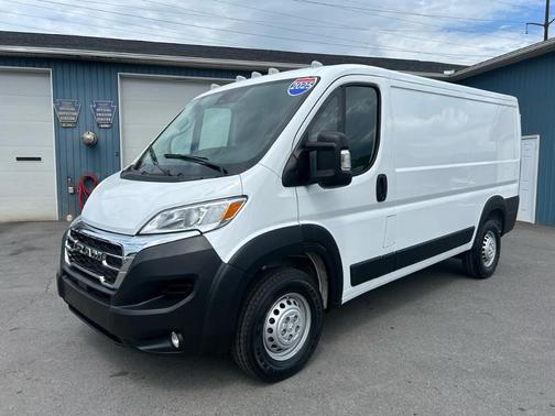 White 2025 RAM ProMaster 2500 Base