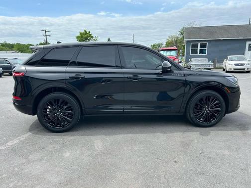 Black 2023 Lincoln Corsair Standard