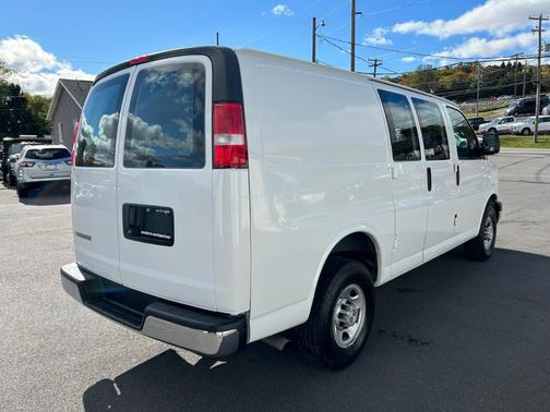 2022 Chevrolet Express 2500 Work Van