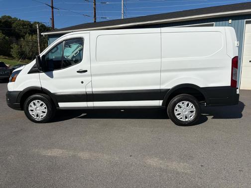 2023 Ford Transit-250 T-250 130 LOW RF 9070 GVWR