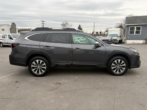 2024 Subaru Outback Touring XT