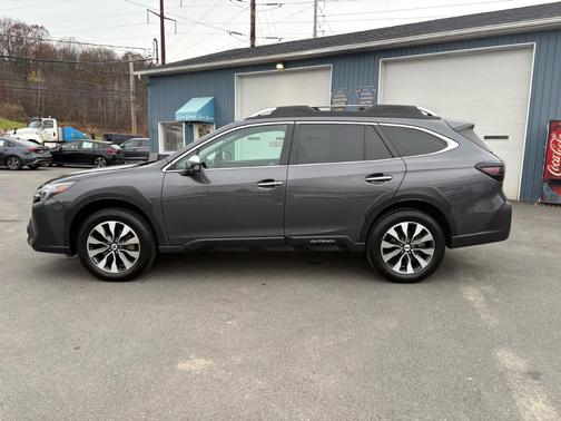 2024 Subaru Outback Touring XT