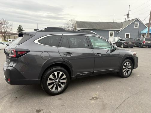 2024 Subaru Outback Touring XT