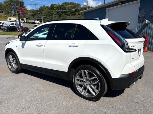 2023 Cadillac XT4 Sport