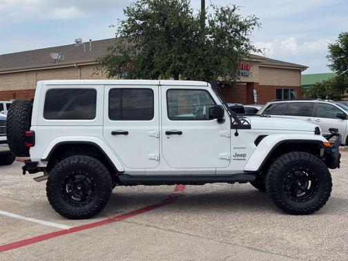 2020 Jeep Wrangler Unlimited Sahara