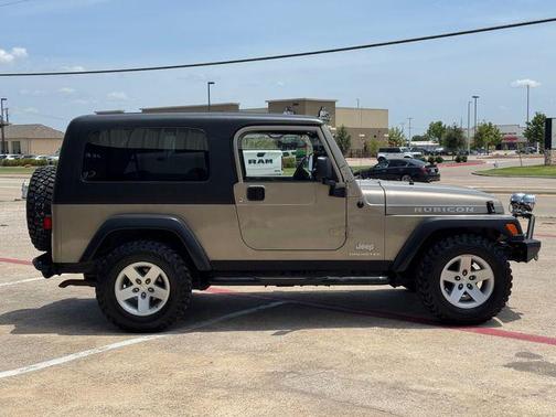 Tan 2005 Jeep Wrangler Unlimited Rubicon