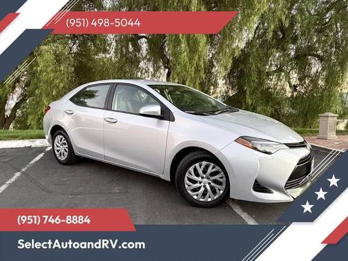 Classic Silver Metallic 2019 Toyota Corolla LE