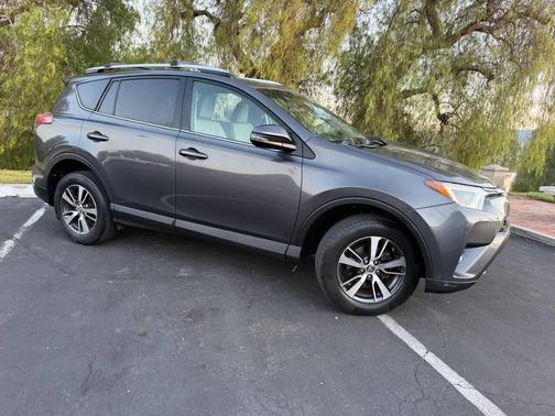 Magnetic Gray Metallic 2016 Toyota RAV4 XLE