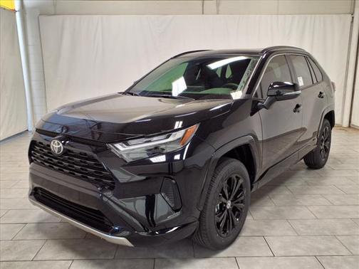 2025 Toyota RAV4 Hybrid SE