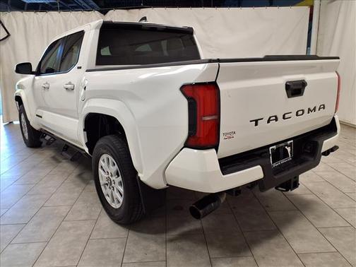 Ice 2024 Toyota Tacoma SR5