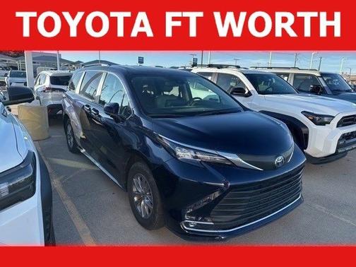2024 Toyota Sienna XLE