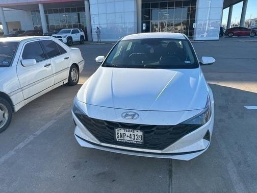 2021 Hyundai ELANTRA SEL
