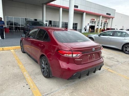 Pearl 2025 Toyota Corolla Hybrid SE