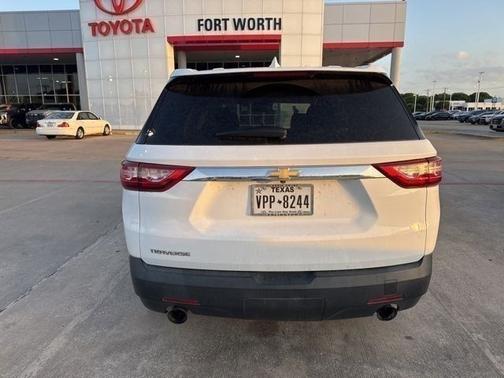Summit White 2019 Chevrolet Traverse LS