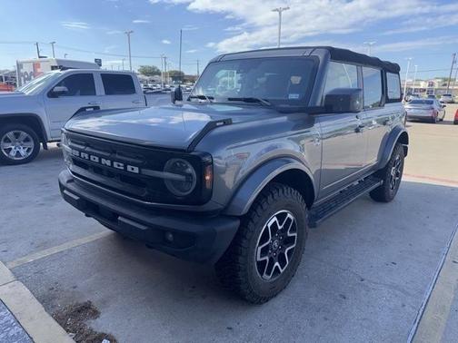 Carbonized Gray Metallic 2022 Ford Bronco Outer Banks