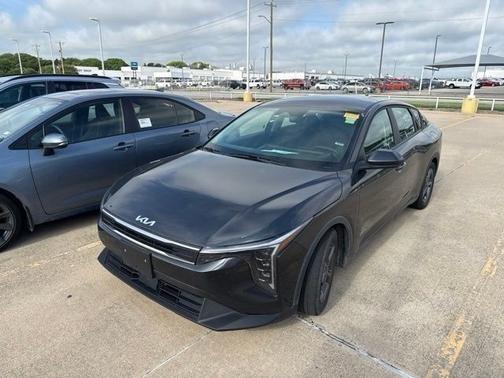 Interstellar Gray 2025 Kia K4 LXS
