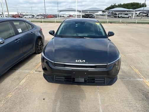 Interstellar Gray 2025 Kia K4 LXS