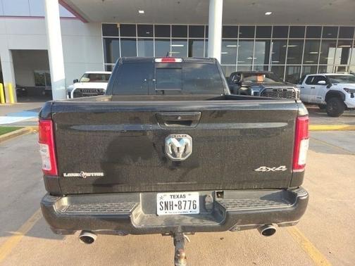 Diamond Black Crystal Pearlcoat 2022 RAM 1500 Big Horn/Lone Star