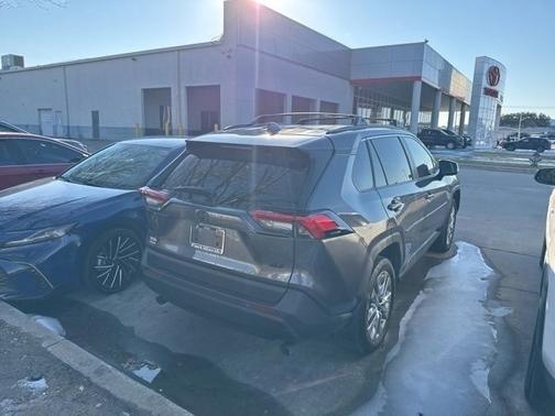 2025 Toyota RAV4 XLE Premium