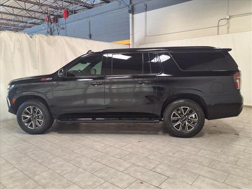 2023 Chevrolet Suburban 4WD Z71