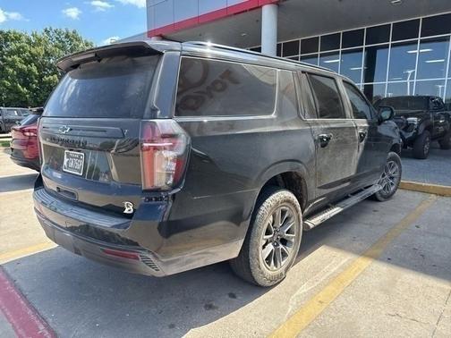 2023 Chevrolet Suburban 4WD Z71