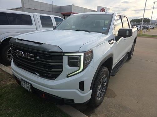 Summit White 2022 GMC Sierra 1500 AT4
