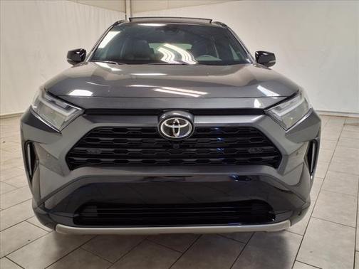 2025 Toyota RAV4 Hybrid SE