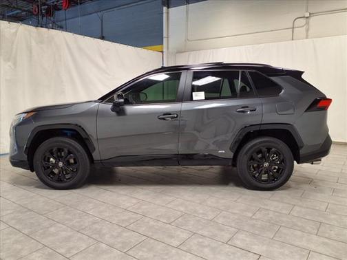 2025 Toyota RAV4 Hybrid SE