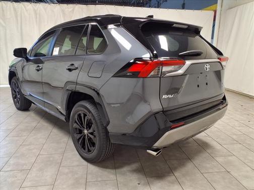 2025 Toyota RAV4 Hybrid SE