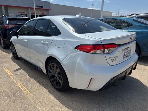 Wind Chill Pearl 2025 Toyota Corolla Hybrid SE