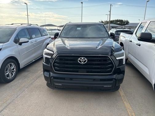 2025 Toyota Sequoia SR5