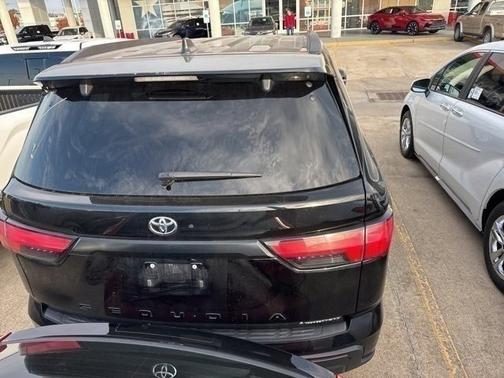 2025 Toyota Sequoia SR5