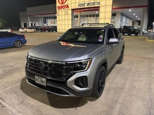 2024 Volkswagen Atlas Cross Sport 2.0T SE w/Technology