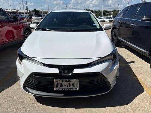 Ice Cap 2024 Toyota Corolla LE