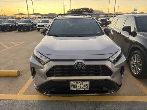 2024 Toyota RAV4 Hybrid SE