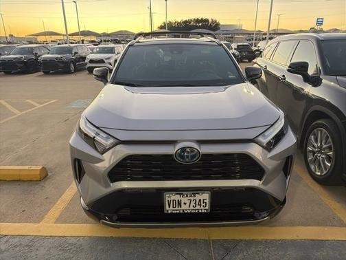 2024 Toyota RAV4 Hybrid SE