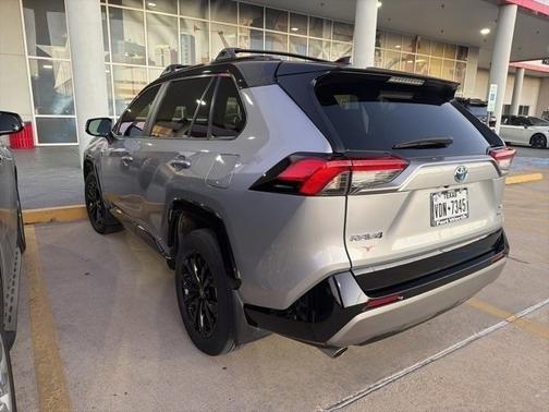 2024 Toyota RAV4 Hybrid SE