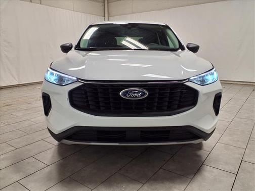 Oxford White 2025 Ford Escape Active