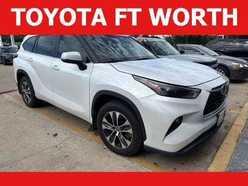 Wind Chill Pearl 2023 Toyota Highlander XLE