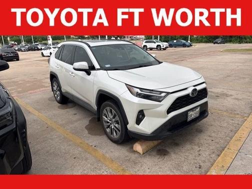 Blizzard Pearl 2022 Toyota RAV4 XLE Premium