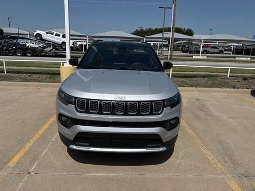 Silver Zynith Metallic Clearcoat 2025 Jeep Compass Limited