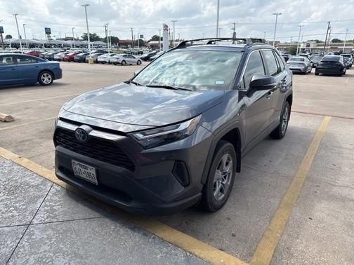 2022 Toyota RAV4 Hybrid XLE