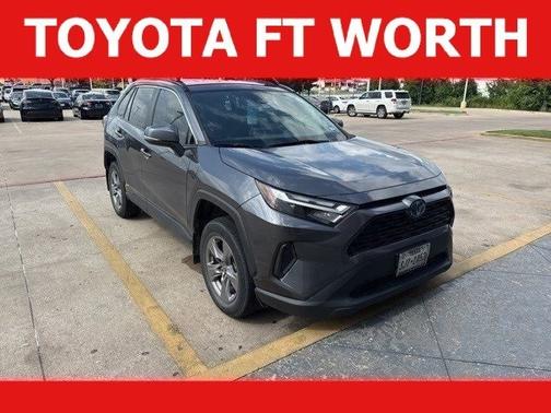 2022 Toyota RAV4 Hybrid XLE