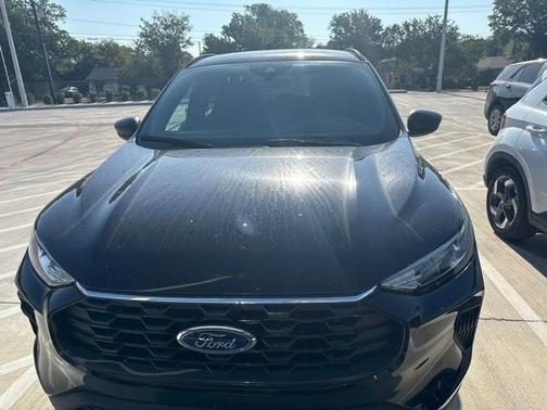 Black Metallic 2025 Ford Escape ST-Line