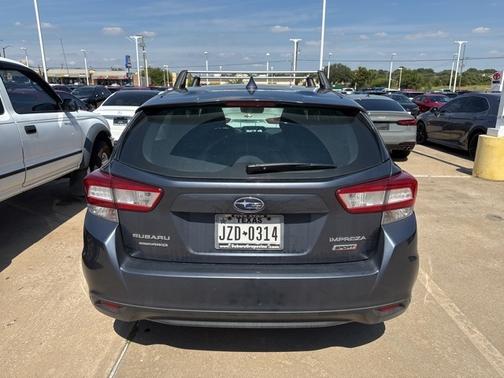 2017 Subaru Impreza 2.0i Sport