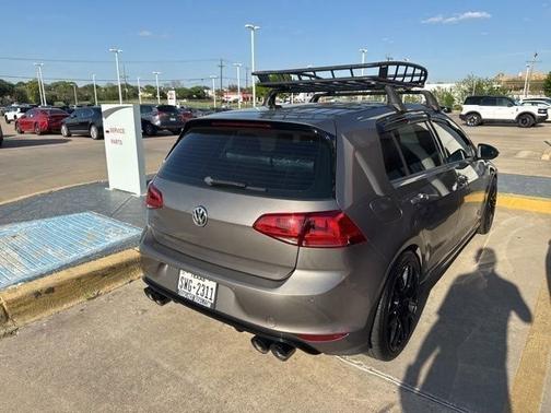 2016 Volkswagen Golf R 4-Door w/DCC & Navigation