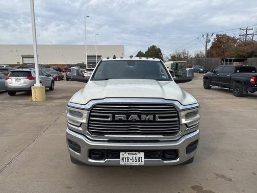 2019 RAM 3500 Laramie Crew Cab 4x4 8' Box